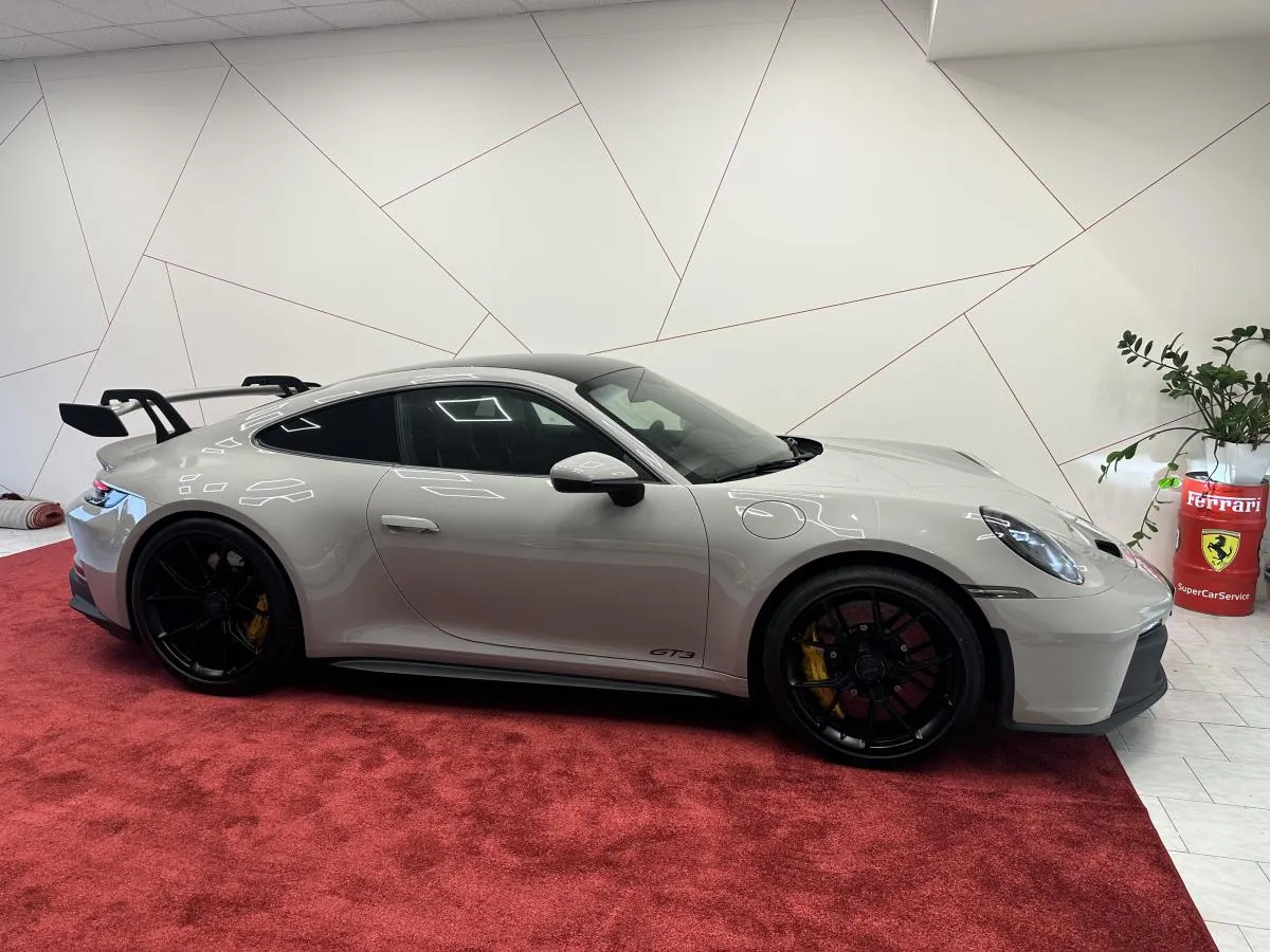 2022 Porsche 911 GT3 CLUBSPORT - sportscars.cz