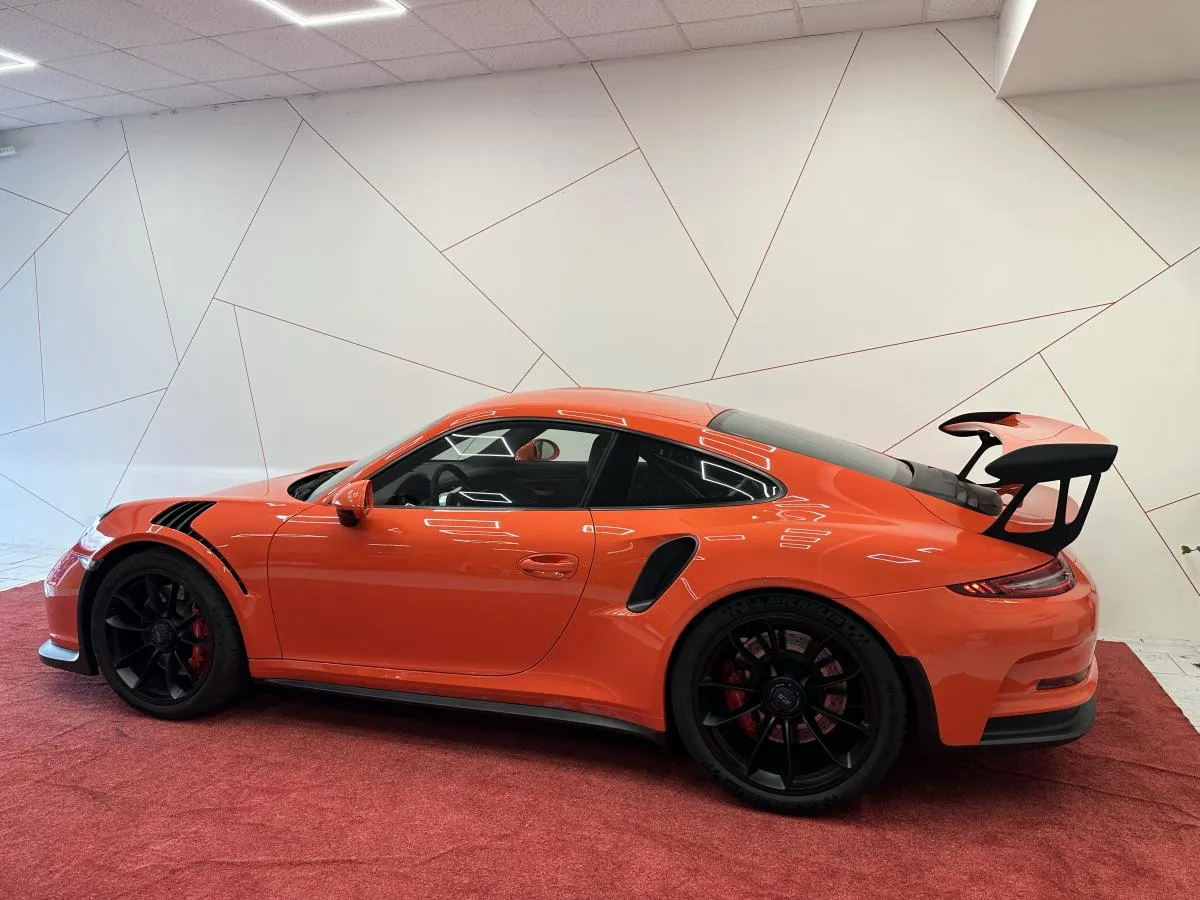 2016 Porsche 911 GT3RS - sportscars.cz